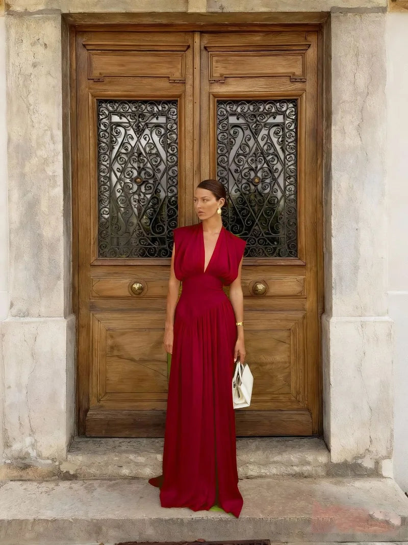 Robe Longue Élégante en Satin – Col V Plongeant, Fente Haute & Fluide | Invitée Mariage Luxe 2026