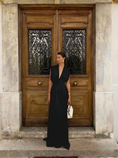 Robe Longue Élégante en Satin – Col V Plongeant, Fente Haute & Fluide | Invitée Mariage Luxe 2026