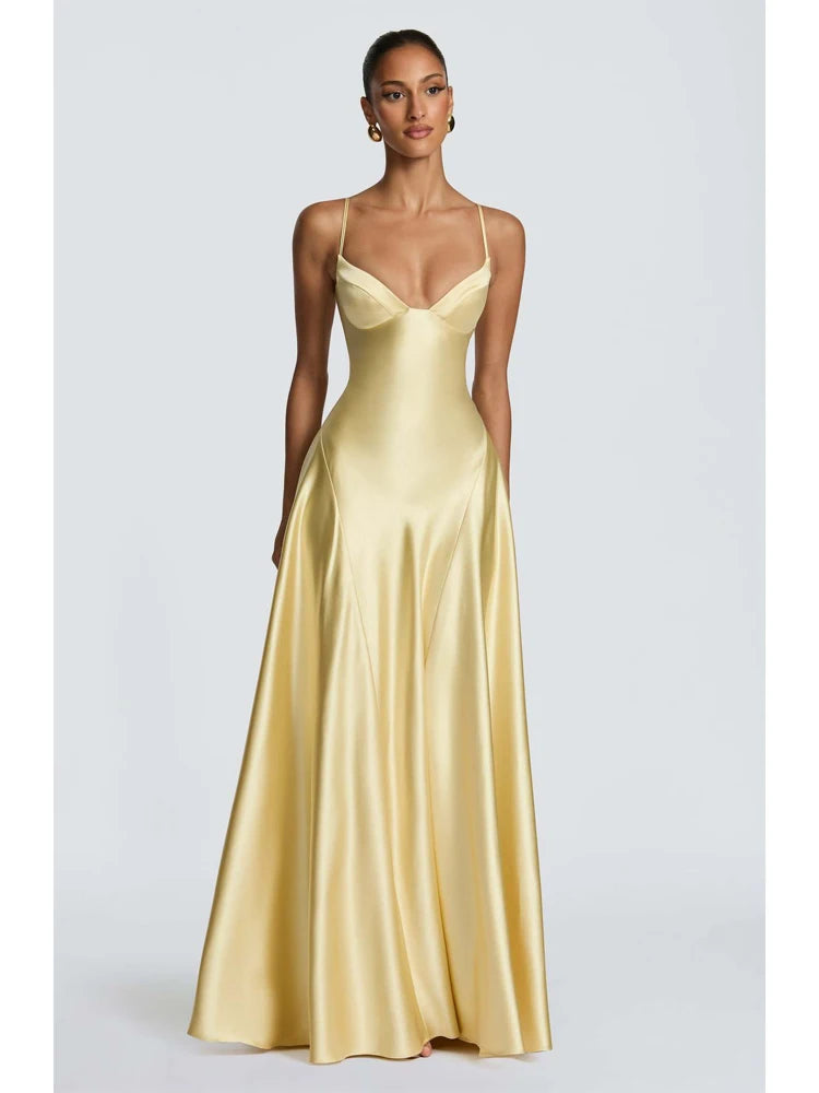 Robe Longue Sirène en Satin Froncé – Épaule Asymmétrique & Découpe | Coupe Slim Luxe 2026