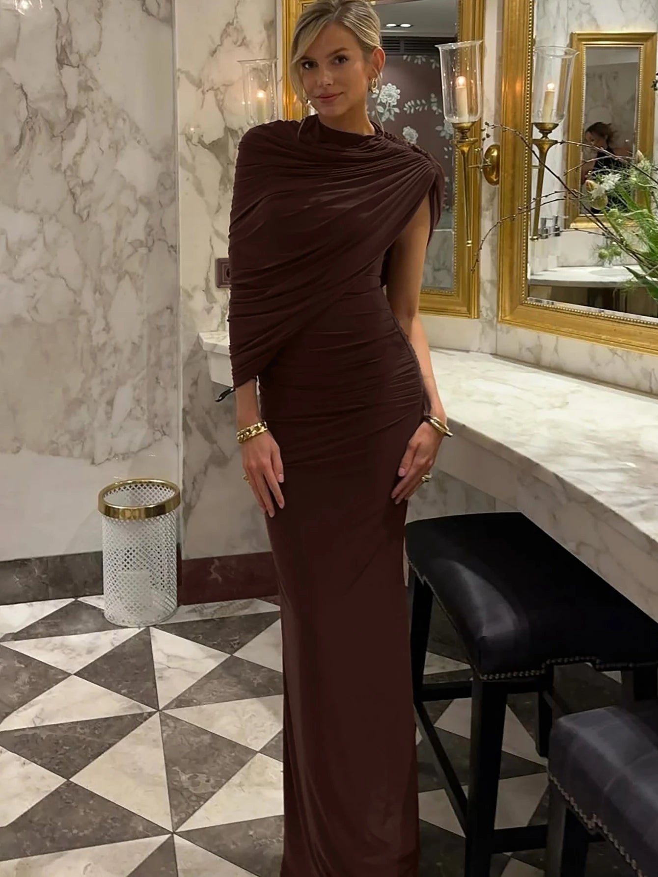 Robe Maxi Col Roulé Drapée Épaule Asymmétrique