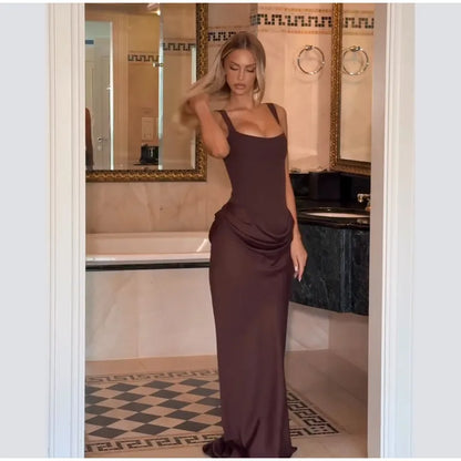 Robe Longue Sirène en Satin Froncé – Épaule Asymmétrique & Découpe | Coupe Slim Luxe 2026